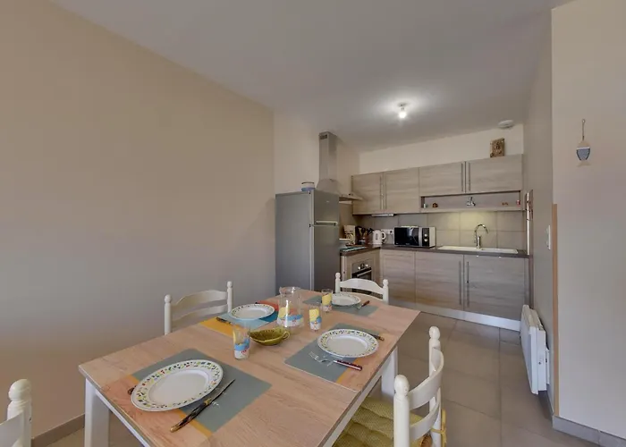 Confort 2 Pieces Pour 4 Pers, Chatelaillon-plage, Parking - Fr-1-706-4 Chatelaillon-Plage